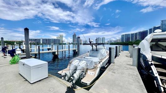 4041 ISLAND ESTATE, Aventura, FL 33160