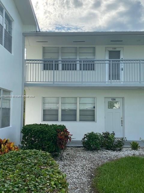 126 Sheffield F 126, West Palm Beach, FL 33417