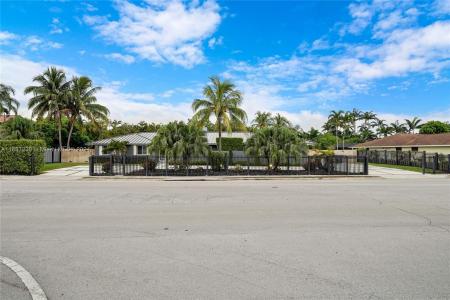 13700 SW 92nd Ave, Miami, Florida 33176, USA
