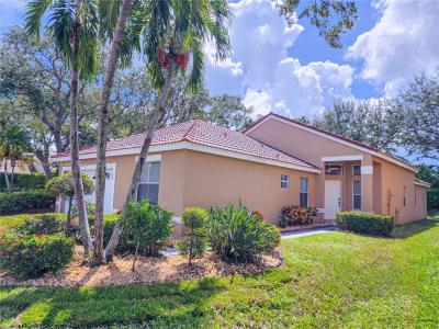 720 Stanton Dr 720, Weston, Florida 33326, USA