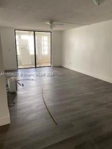 2840 Somerset Dr 202M, Lauderdale Lakes, Florida 33311, USA