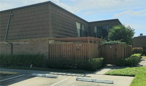 9110B SW 20th St, Davie, Florida 33324, USA