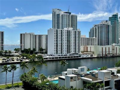 1000 Parkview Dr 224, Hallandale Beach, Florida 33009, USA