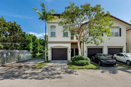 3736 NE 4th Ter, Deerfield Beach, Florida 33064, USA