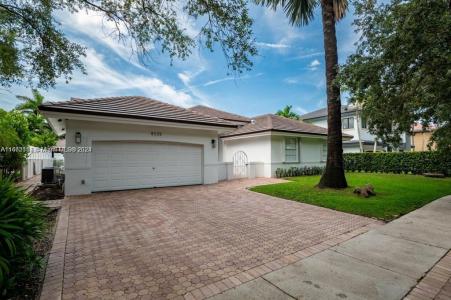 8325 NW 161st Ter, Miami Lakes, Florida 33016, Stati Uniti