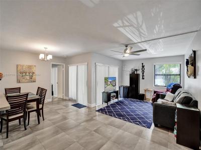 9831 NW 3rd St 9831, Plantation, Florida 33324, USA