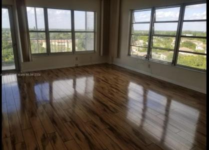 10777 W Sample Rd 812, Coral Springs, Florida 33065, USA