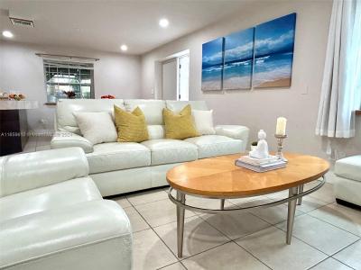 1531 NE 35th St 2, Oakland Park, Florida 33334, USA