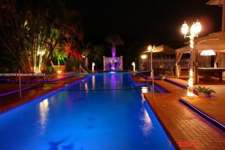 15052 SW 149th, Miami, Florida 33196, USA