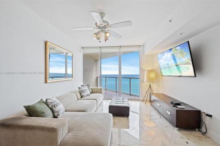16699 Collins Ave 2010, Sunny Isles Beach, Florida 33160, USA