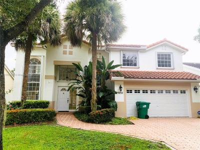 19232 NW 88th Pl, Hialeah, Florida 33018