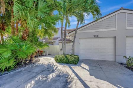 555 Prestwick Cir, Palm Beach Gardens, Florida 33418, USA