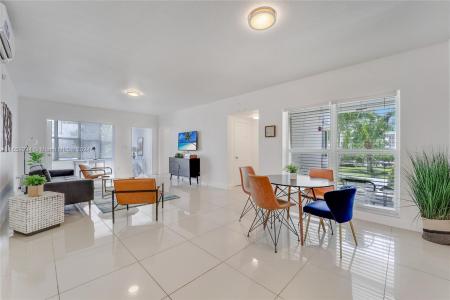 9850 E Bay Harbor Drive 7, Bay Harbor Islands, Florida 33154, USA