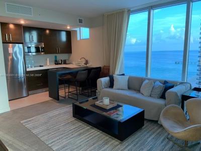 17315 Collins Ave 2105, Sunny Isles Beach, Florida 33160, USA