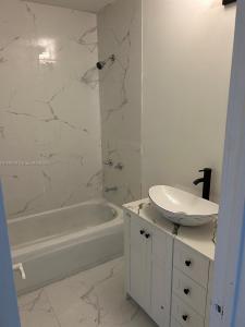 2201 Havana Dr, Miramar, Florida 33023, USA