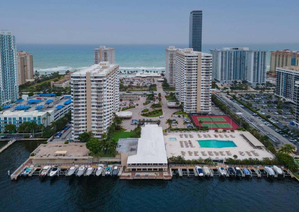 1965 S Ocean Dr 11P, Hallandale Beach, FL 33009