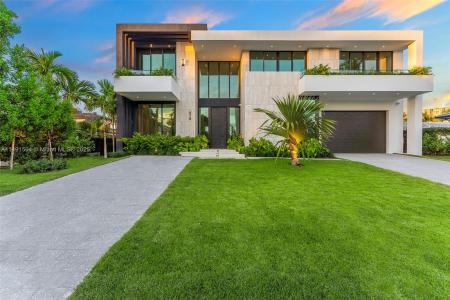 478 Tamarind Drive, Hallandale Beach, Florida 33009, USA