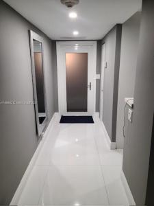 2000 S Ocean Dr 1202, Fort Lauderdale, Florida 33316, USA