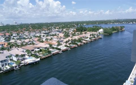 1500 S Ocean Dr 17D, Hollywood, Florida 33019, USA