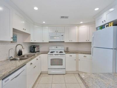 3725 S Ocean Dr 1216, Hollywood, Florida 33019, USA