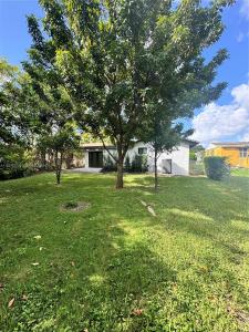 3335 SW 65th Ave, Miami, FL 33155