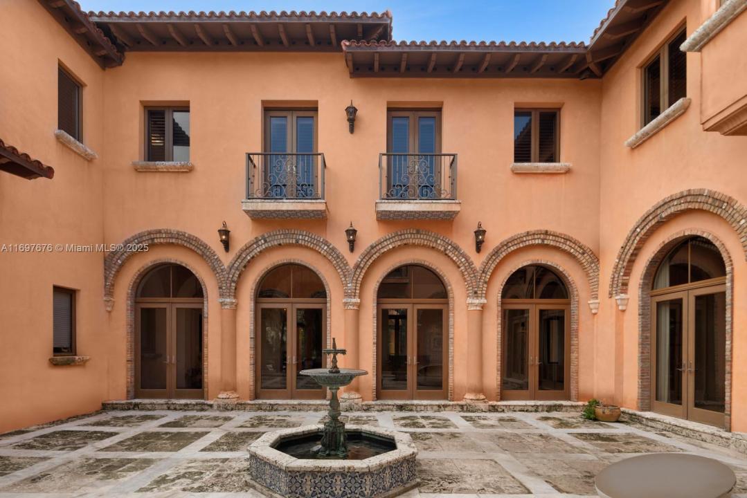 221 Casuarina Concourse, Coral Gables, FL 33143