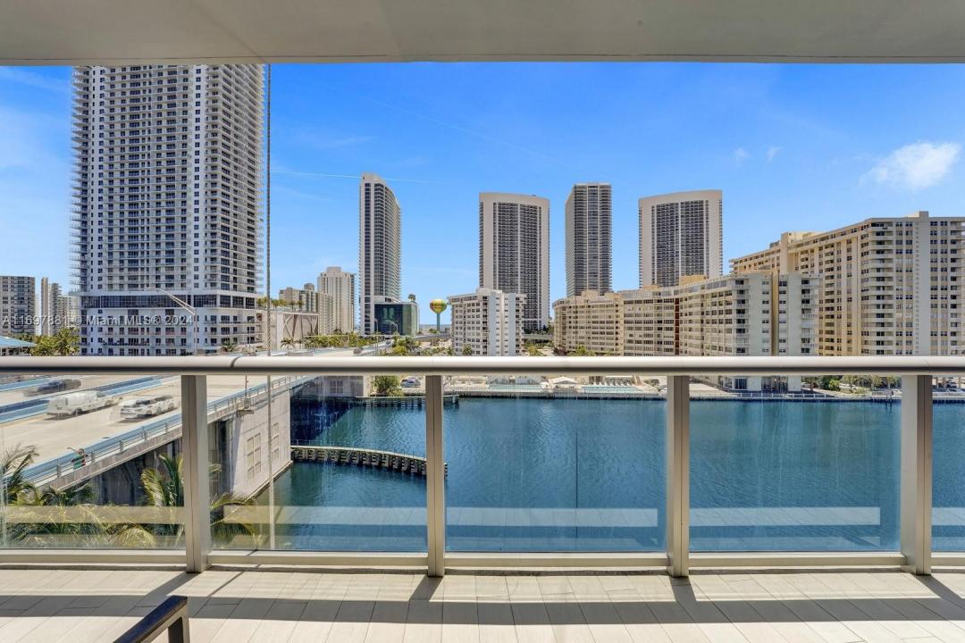 2600 E Hallandale Beach Blvd T702, Hallandale Beach, FL 33009