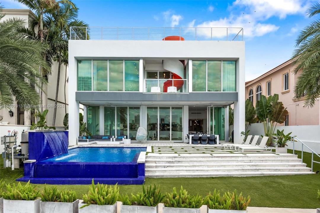 323 Atlantic Ave Na, Sunny Isles Beach, FL 33160