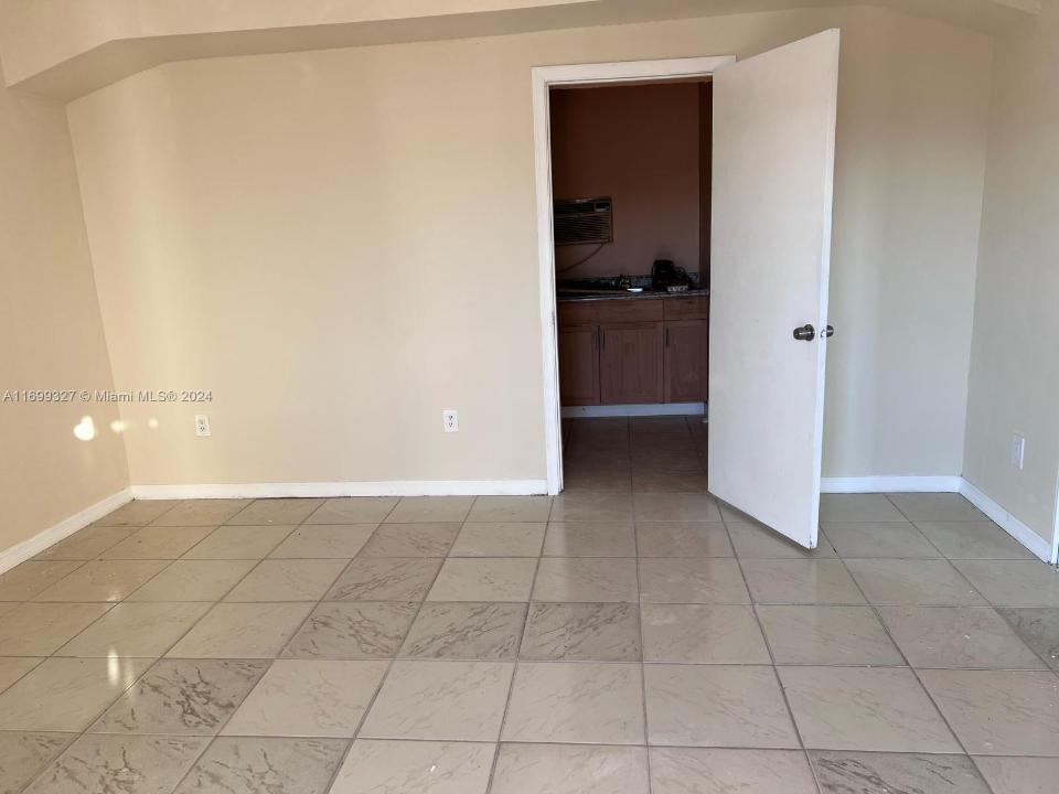 6335 Pembroke Rd, Hollywood, FL 33023