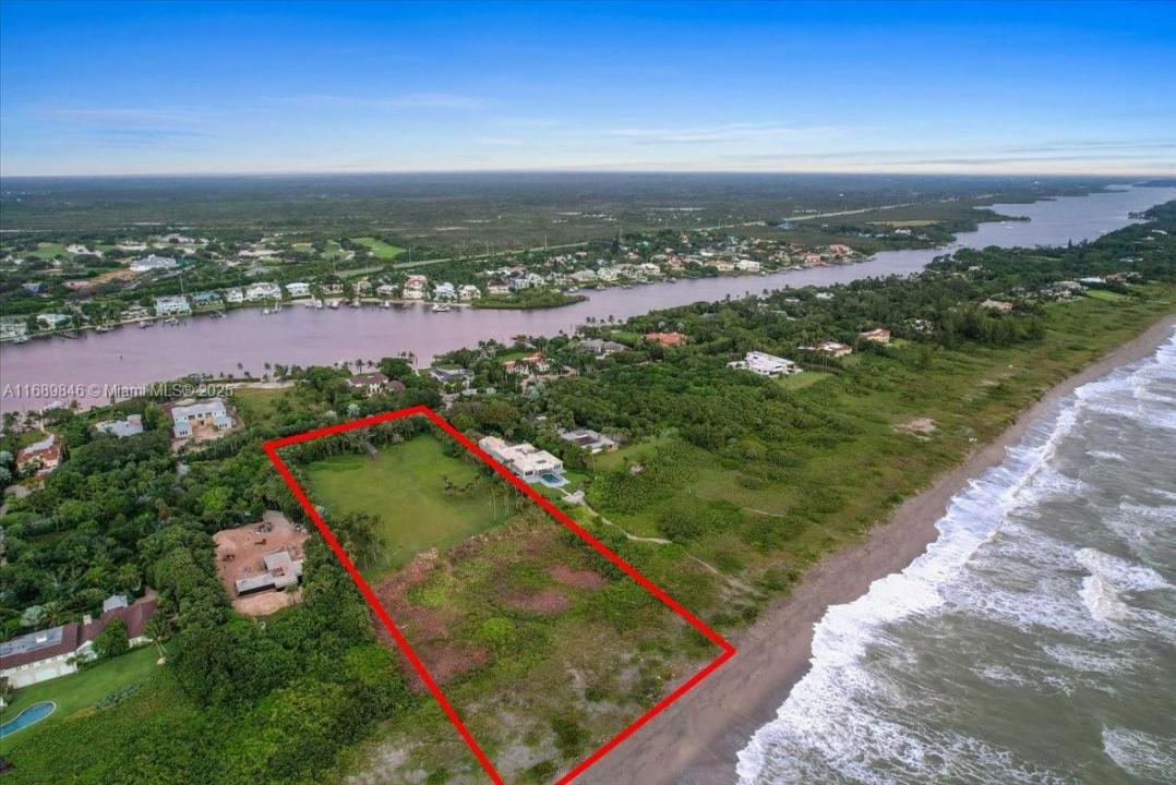 511 S Beach Rd, Jupiter Island, FL 33455