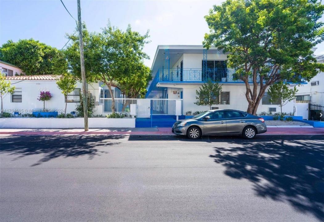7717 Byron Ave, Miami Beach, FL 33141