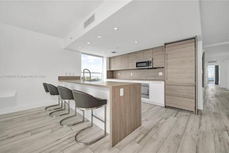 400 Sunny Isles Blvd 1201, Sunny Isles Beach, Florida 33160, USA