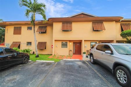 6858 NW 173rd Dr 302, Hialeah, Florida 33015, USA