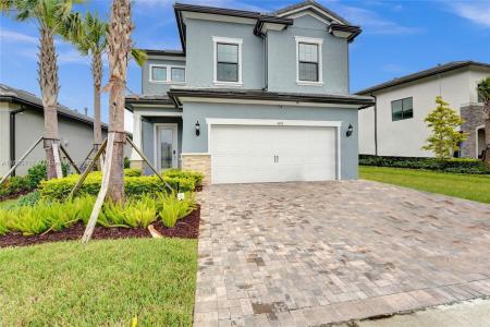 4468 Spruce Ln, Oakland Park, Florida 33309, USA