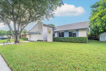 8550 NW 46th Court, Lauderhill, Florida 33351, USA