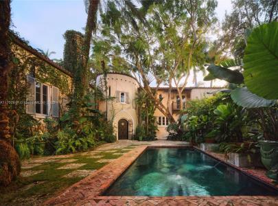 3467 N Moorings Way, Coconut Grove, Florida 33133, USA