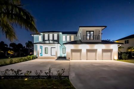 3316 SE River Vista Court, Port Saint Lucie, Florida 34952