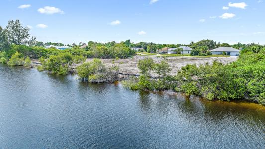 2807 SE Peru Street, Port St Lucie - Section 39, Port Saint Lucie, Florida 34984