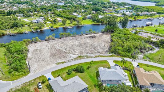 2807 SE Peru Street, Port St Lucie - Section 39, Port Saint Lucie, Florida 34984