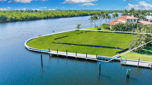 8595 SE Palm Street, HOBE SOUND SHORES, Hobe Sound, Florida 33455