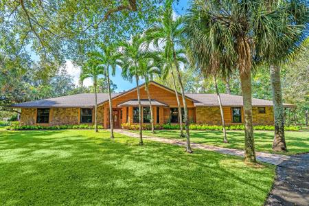 5405 Duckweed Road, Wellington, Florida 33449