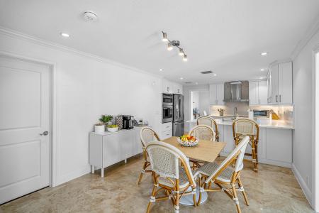 820 Palm Trail, Delray Beach, Florida 33483