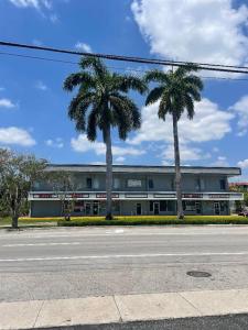 1075 Sunset Strip, Sunrise, Florida 33313