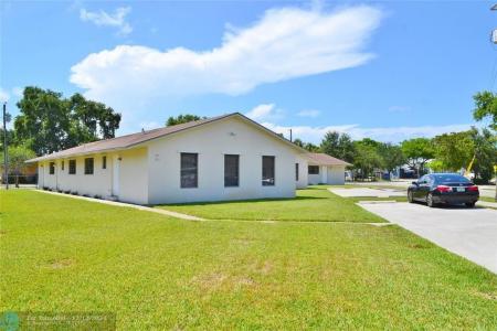 5907 N Tyler, Hollywood, Floride 33021, États-Unis