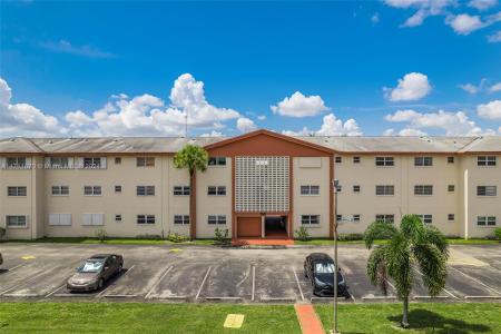 5300 Washington St M107, Hollywood, FL 33021