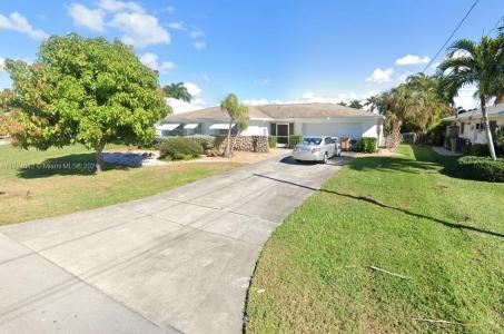 3113 SE 19th Ave, Cape Coral, Florida 33904, USA