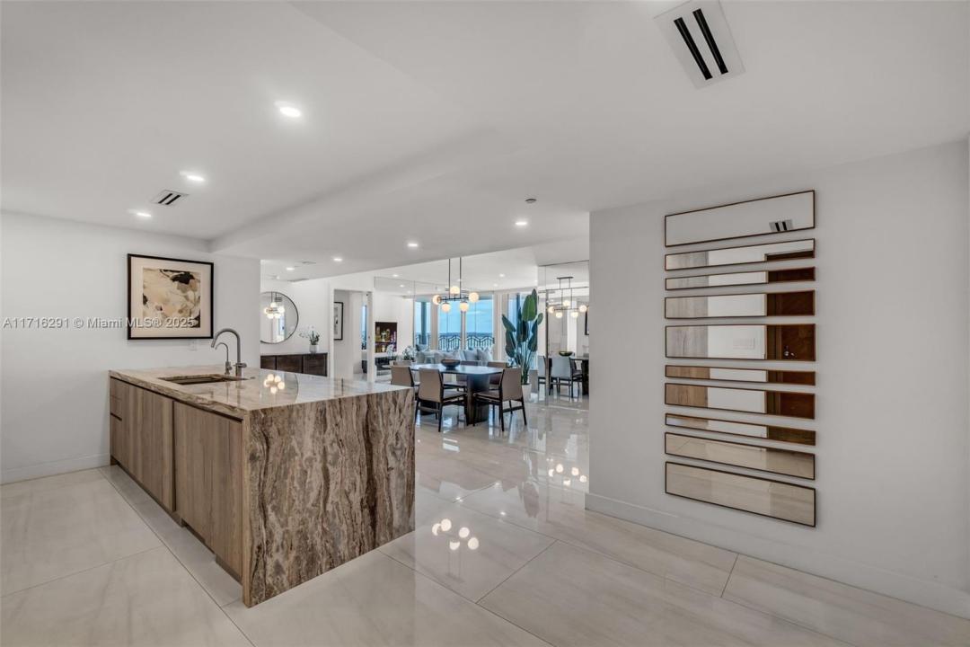 1500 Ocean Drive 1003, Miami Beach, FL 33139