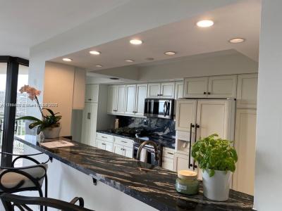 4000 Towerside Ter 1807, Miami, FL 33138