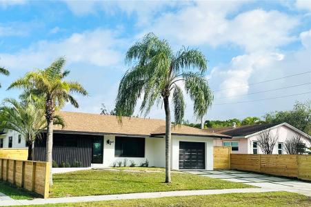 641 NE 2nd St, Dania Beach, FL 33004
