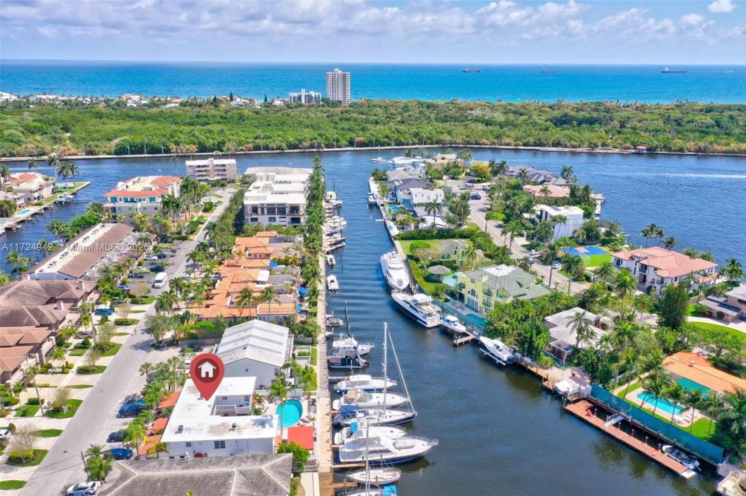 2724 NE 14th St, Fort Lauderdale, FL 33304